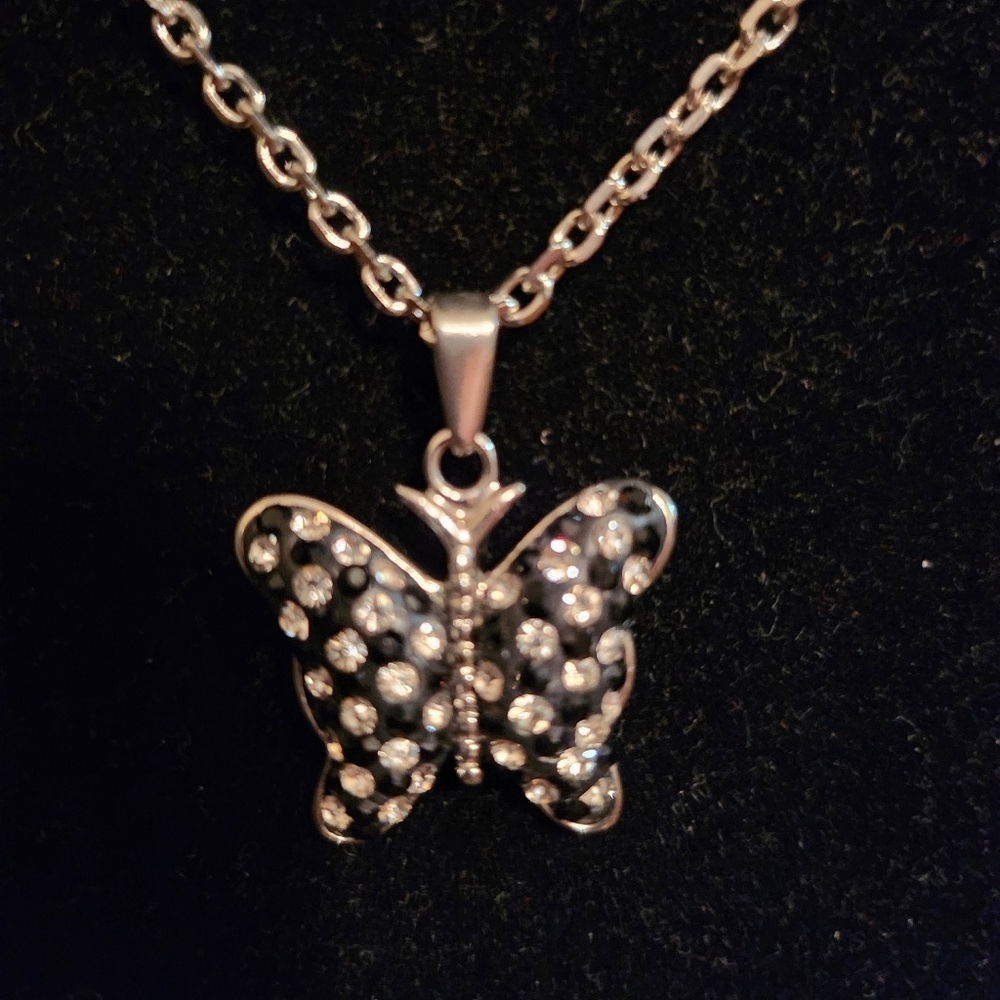 Ed Force butterfly earrings and necklace - Picture 2 of 7